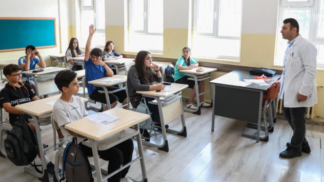 Yaz okulları ve yaz dönemi kursları başladı