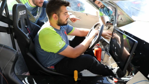 Yüzde 100 yerli elektrikli otomobilleriyle 2 ödül aldı