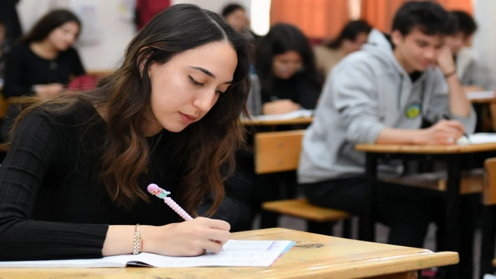 1. Dönem 1. Yazılı sınavlarına ilişkin örnek soru kitapçıkları yayımlandı