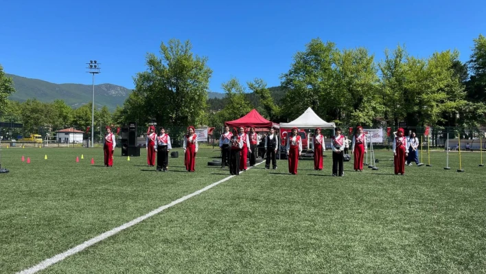 19 Mayıs ilçelerde de coşkuyla kutlandı