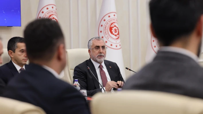 2025 yılında uygulanacak yeni asgari ücret 22 bin 104 TL