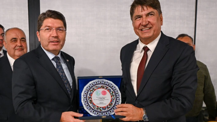 3 Milyon TL'nin Üzerinde Burs Toplandı