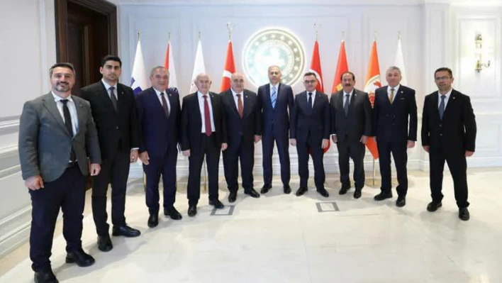 AK Parti heyetinden İçişleri Bakanı Yerlikaya'ya ziyaret