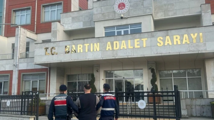 Aranan 2 şahıs Jandarma tarafından yakalandı