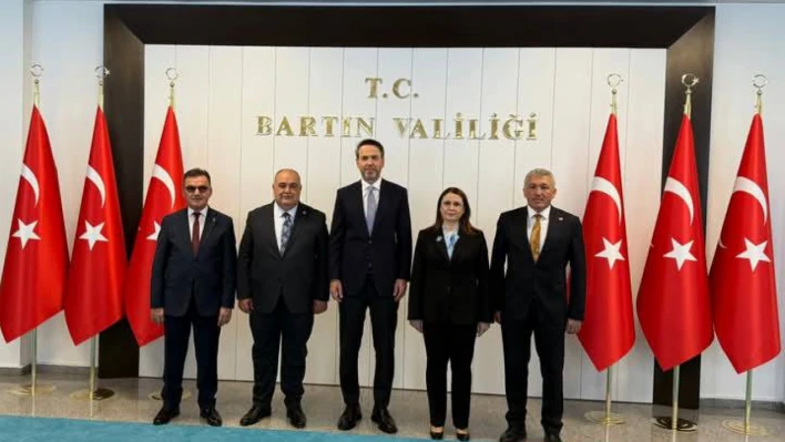 Bakan Bayraktar Bartın Valiliğini ziyaret etti