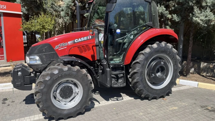 Bakanlıktan Hasankadı'ya Hibe Traktör