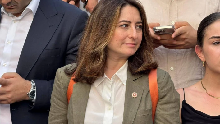 Bankoğlu Adana'da Gençlik Yürüyüşünde