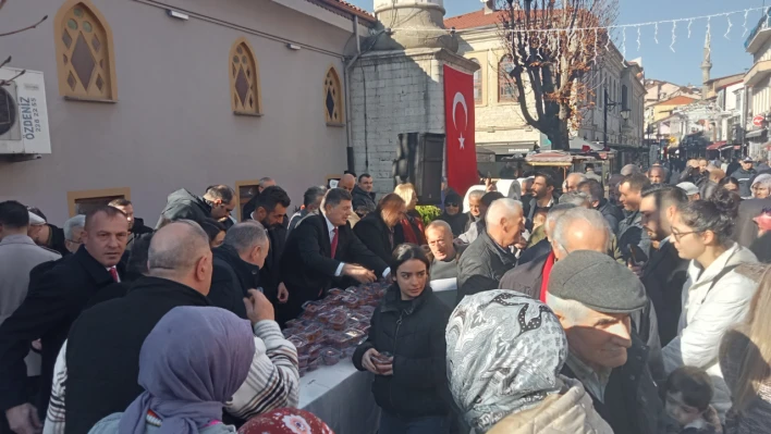 Bartın Belediyesi'nden vatandaşlara kandil ikramı