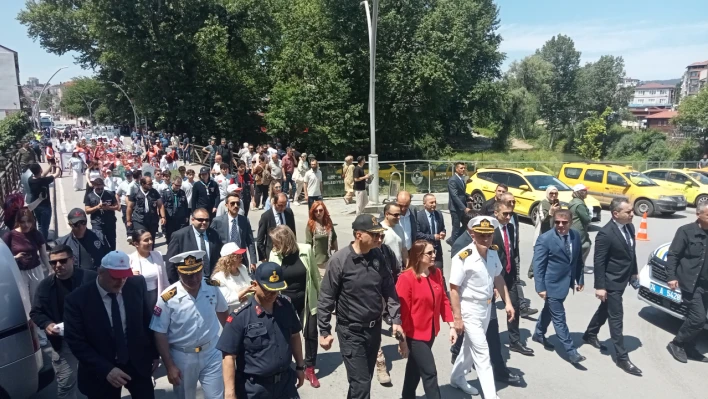 Bartın'da 'Çevrene İyi Bak' Yürüyüşü