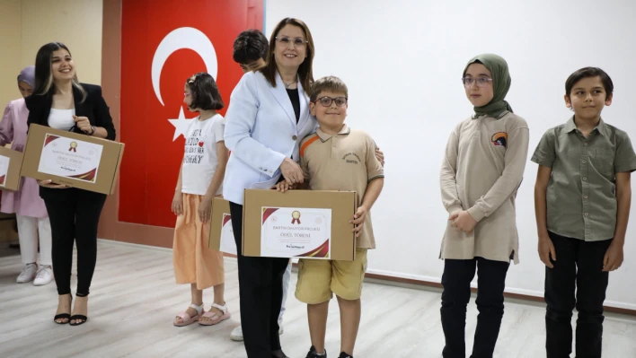 'Bartın Okuyor' ve 'Dilimizin Zenginlikleri' projelerinde ödül zamanı