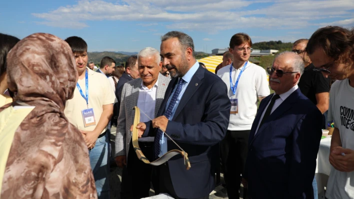 Bartın Üniversitesi'nde Öğrencilere Renkli Karşılama