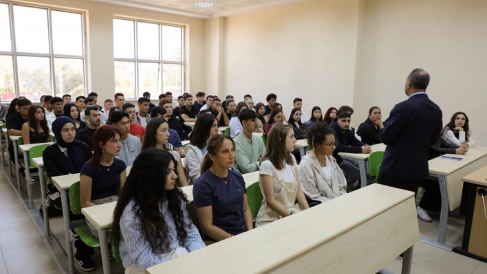 BARÜ'de İlk Ders: 'Gazze' Oldu