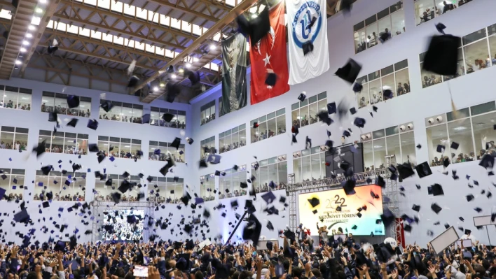 BARÜ, dünyanın en iyi genç üniversitesi oldu
