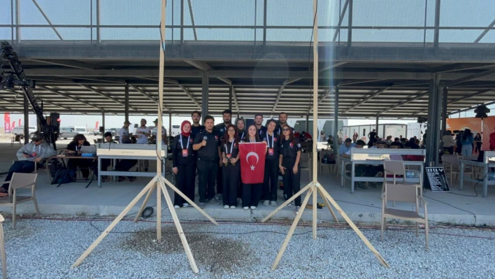 BARÜ'nün Roketi 'Gökçe' TEKNOFEST Semalarında