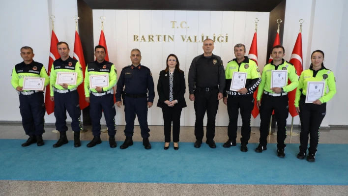 Başarılı personel ödüllendirildi