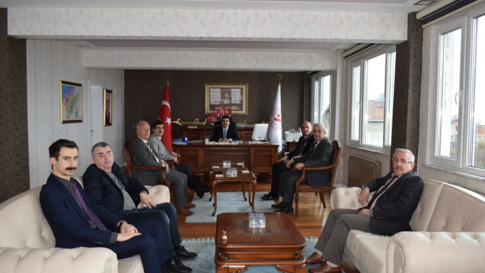 Başkan Halil Balık Kurucaşile Kaymakamı Selim Eser'i Ziyaret Etti