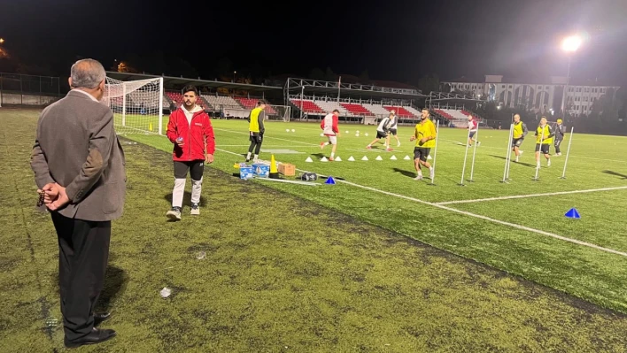 Başkan Uzun'dan Ulus Çınar Spor'a Moral Desteği