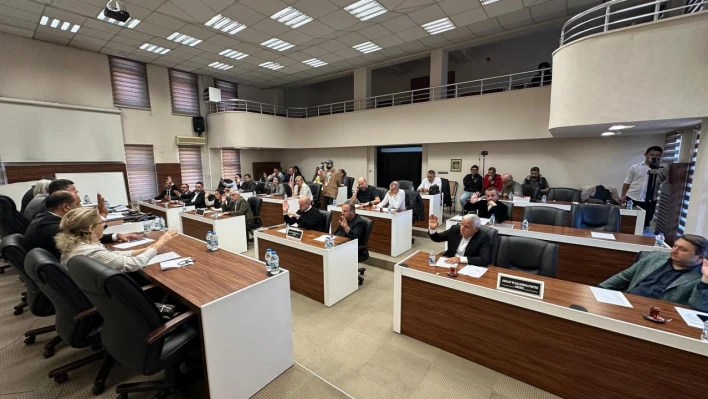 Belediye Meclisi'nde Mücavir Alan Tartışması
