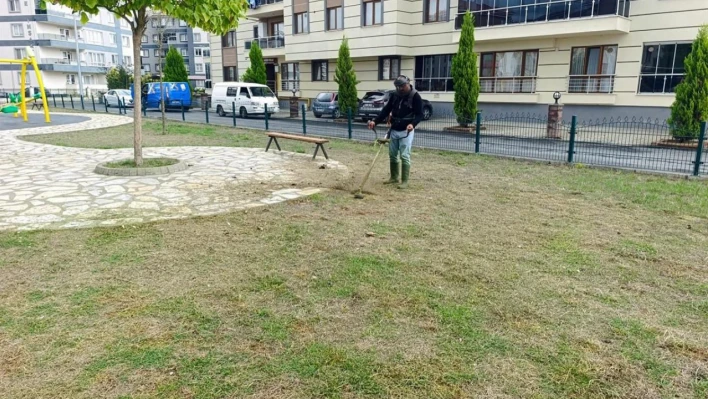 Belediyeden Oyun Parklarına Düzenli Bakım