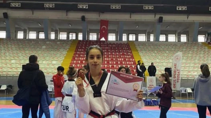 Bengisu Nisa Özdoğan Avrupa Yolunda