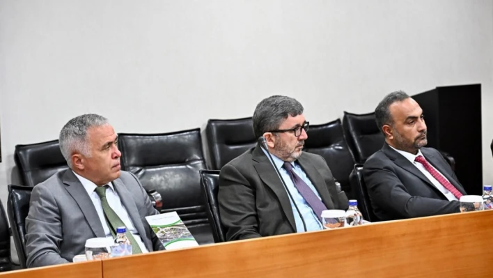 Bölgesel Kalkınma İçin Üniversiteler Kocaeli'de Bir Araya Geldi