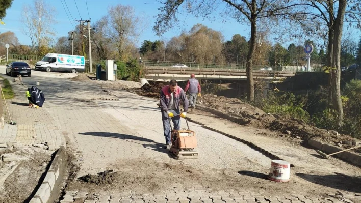 Bubabi Sokak'ta yol bakım ve onarım çalışması