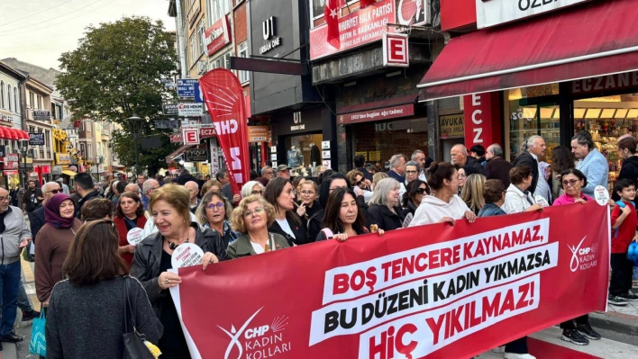 CHP'li Kadınlardan 'Boş Tencere' Eylemi