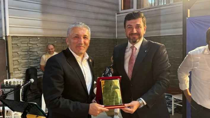 Emek Verenlere Plaket Takdim Edildi