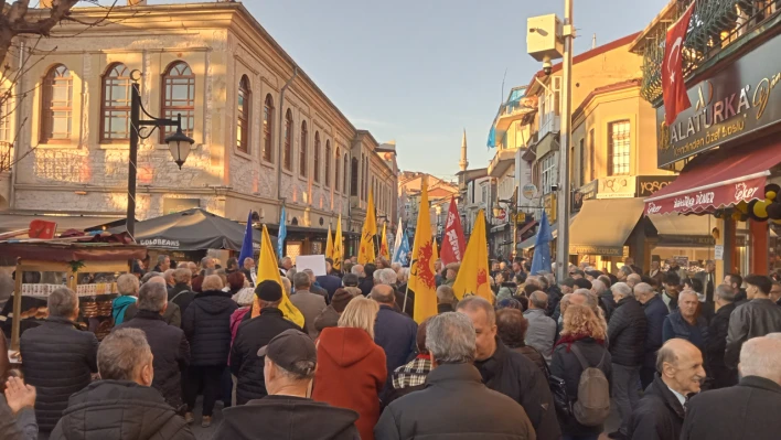 Emekliye verilen zammı protesto ettiler