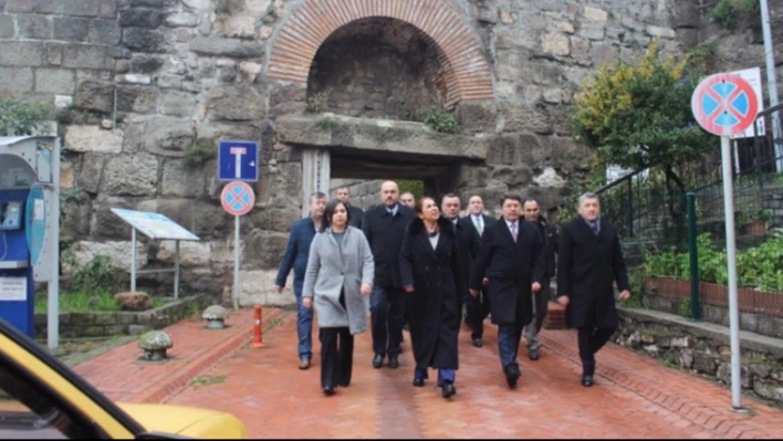 Tunç ve Enç, Amasra'yı ziyaret etti