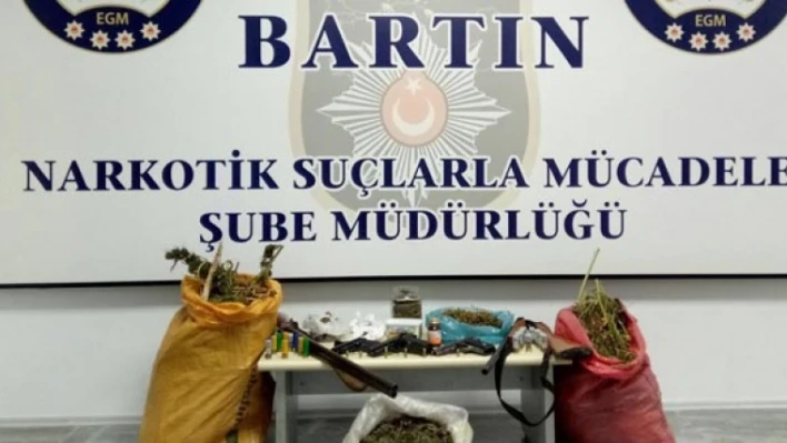 BARTIN POLİSİNDEN UYUŞTURUCU OPERASYONU