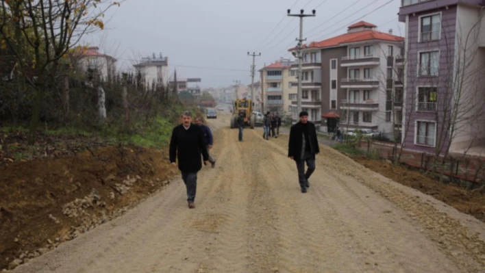 Akın, yol çalışmalarını inceledi