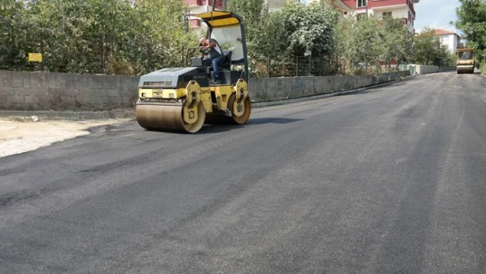 ASFALT EKİPLERİ KANLI TÜRBE CADDESİNDE