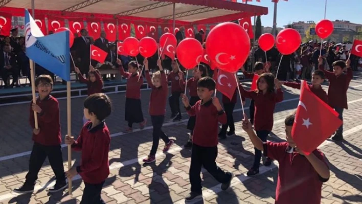 CUMHURİYET BAYRAMI BARTIN'DA COŞKUYLA KUTLANDI