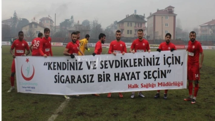 Futbolculardan anlamlı pankart