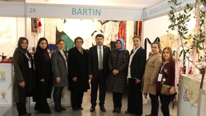 AK PARTİLİ KADINLARDAN BARTIN STANDI