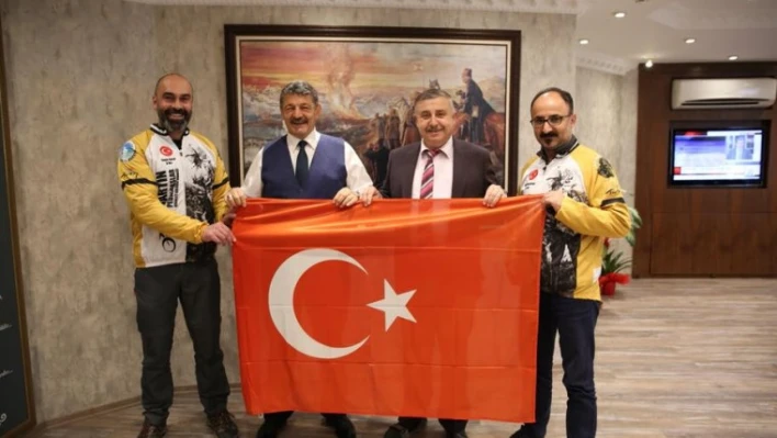 Pedaldaşlar'dan teşekkür ziyareti