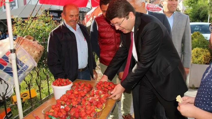 Tunç'tan üreticilere çilek tadında ziyaret