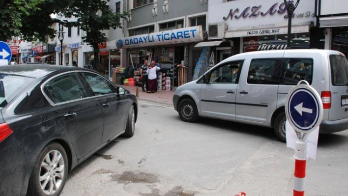 ŞADIRVAN'DA DOĞAL GAZ ÇALIŞMASI DEVAM EDİYOR