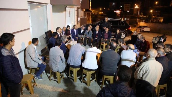 AKIN, YONCA SİTESİ SAKİNLERİ İLE BULUŞTU