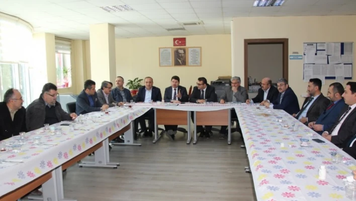 Tunç, İmam Hatip Okulları Platformu İstişare Toplantısına katıldı