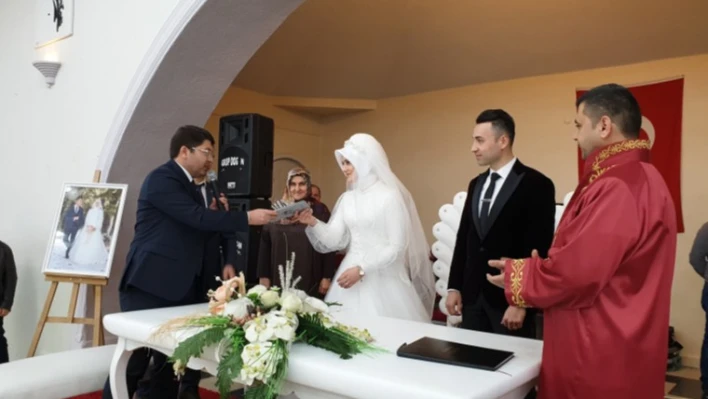 Tunç, nikah şahidi oldu