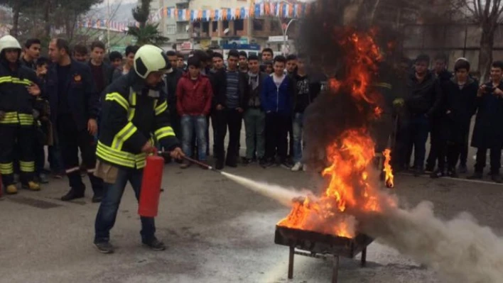 Liseside heyecan dolu dakikalar