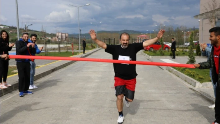 'Dedeler' Bartın Üniversitesi'nde koştu