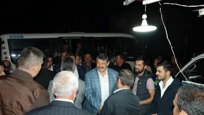 CEMAL AKIN, ÇAKIR ÖMER AĞA KÖYÜ'NDE DÜĞÜNE KATILDI