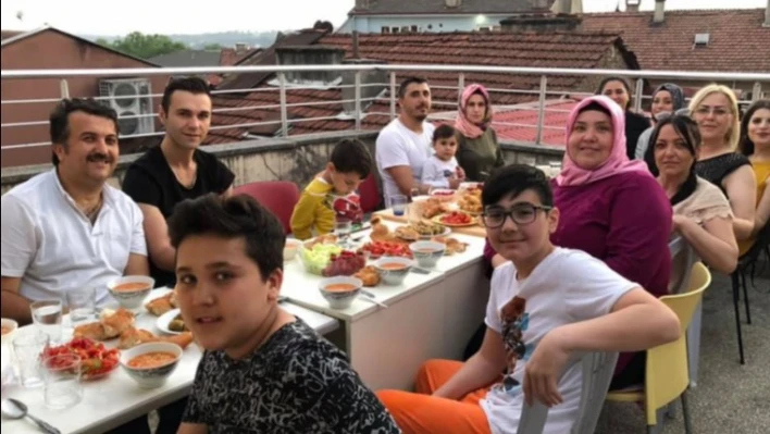 Hergün ve Lider Dünyam iftar sofrasında buluştu