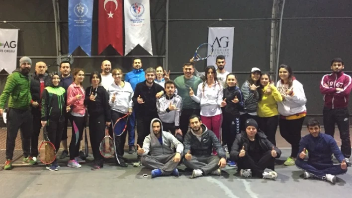 Okullardaki tenis eğitimlerine katılım arttıyor