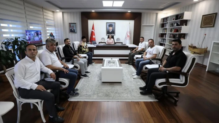 Güreş Ağalarından Vali Arslan'a ziyaret