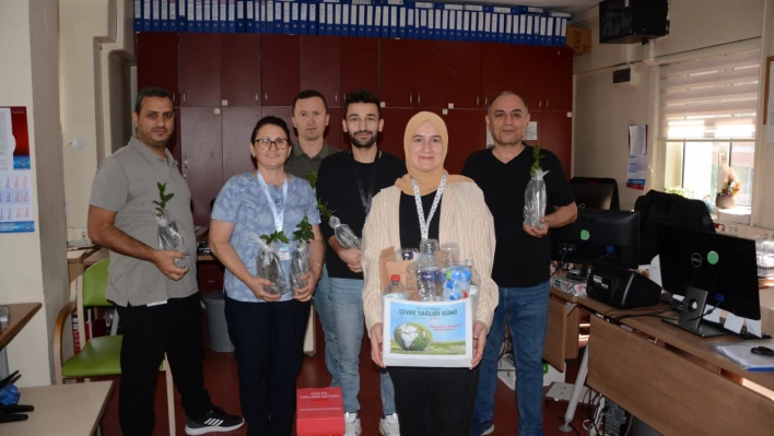 Hastane Personeline Bez Çanta ve Fidan Hediye Edildi