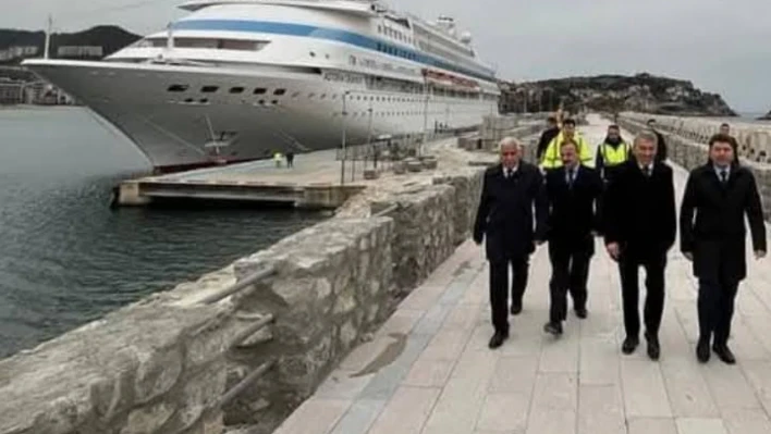 İlçe Başkanlığı yatırımlarla cevap verdi